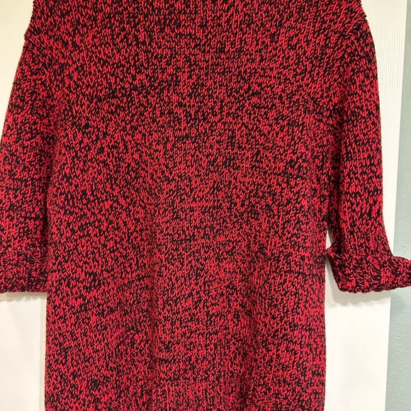 First Issue red and black chunky sweater. - Picture 2 of 3